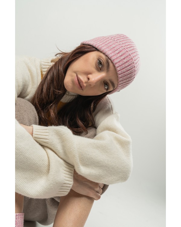 R-Beanie