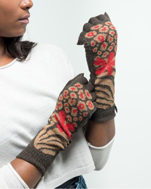 Abstract jacquard gloves